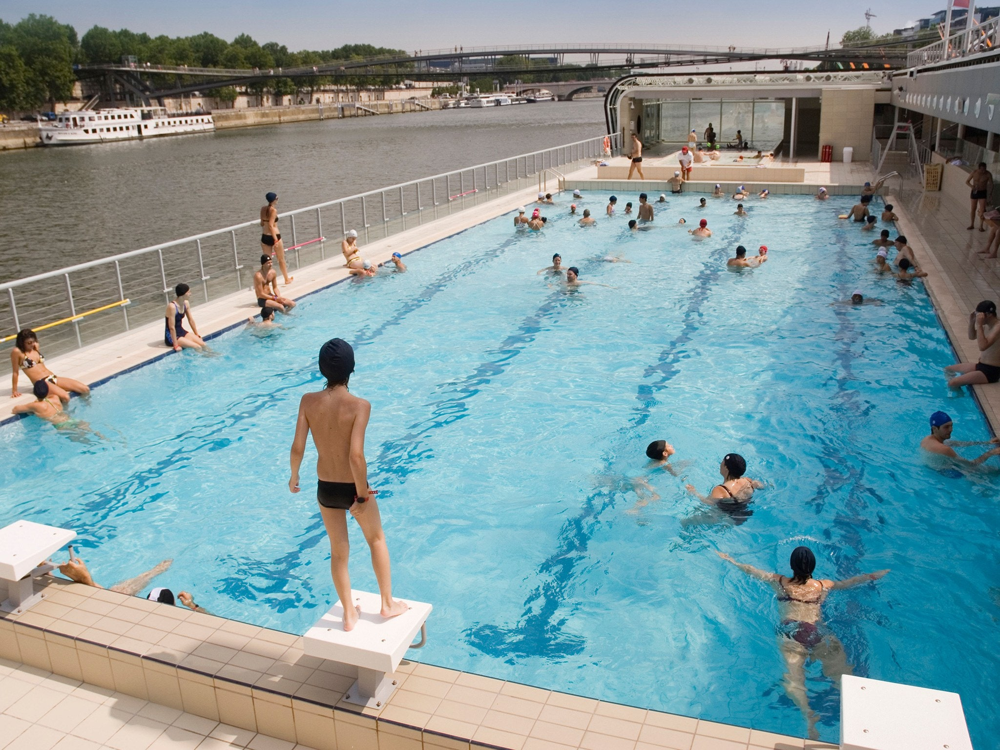 25 Things You Absolutely Have To Do In Paris - Condé Nast ... pour Piscine Square Du Luxembourg