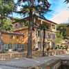 An Estate With A Sea View, A 19Th Century Bastide House, Its Chapel And Its  Guest House Surrounded By Its Land 30 Minutes From The Var Coast pour Piscine Square Du Luxembourg