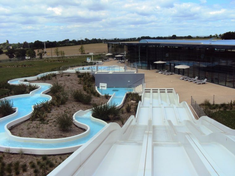 Aquagolfe avec Piscine Surzur
