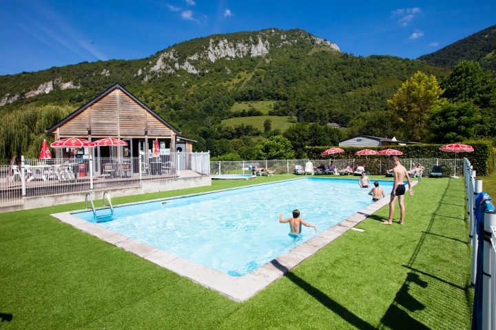 Camping Avec Piscine Hautes Pyrénées - Camping L'arriou ... encequiconcerne Camping Pyrénées Avec Piscine