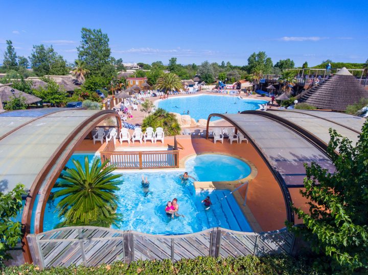 Camping Boucanet En Bord De Mer À Le Grau Du Roi, Languedoc ... encequiconcerne Camping Grau Du Roi Avec Piscine