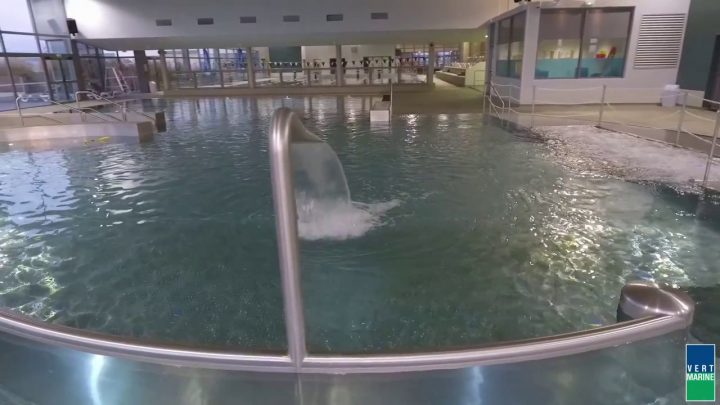 Centre Aquatique Diabolo (Bourg-De-Péage 26) - Vert-Marine - Drone At Work destiné Piscine Diabolo