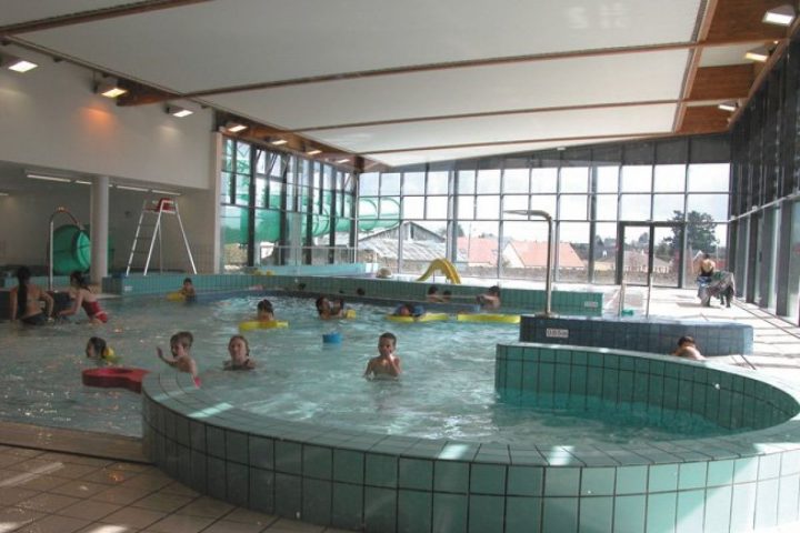 Centre Aquatique L'aquacienne - Piscine À Chécy - Horaires ... destiné Piscine De Checy