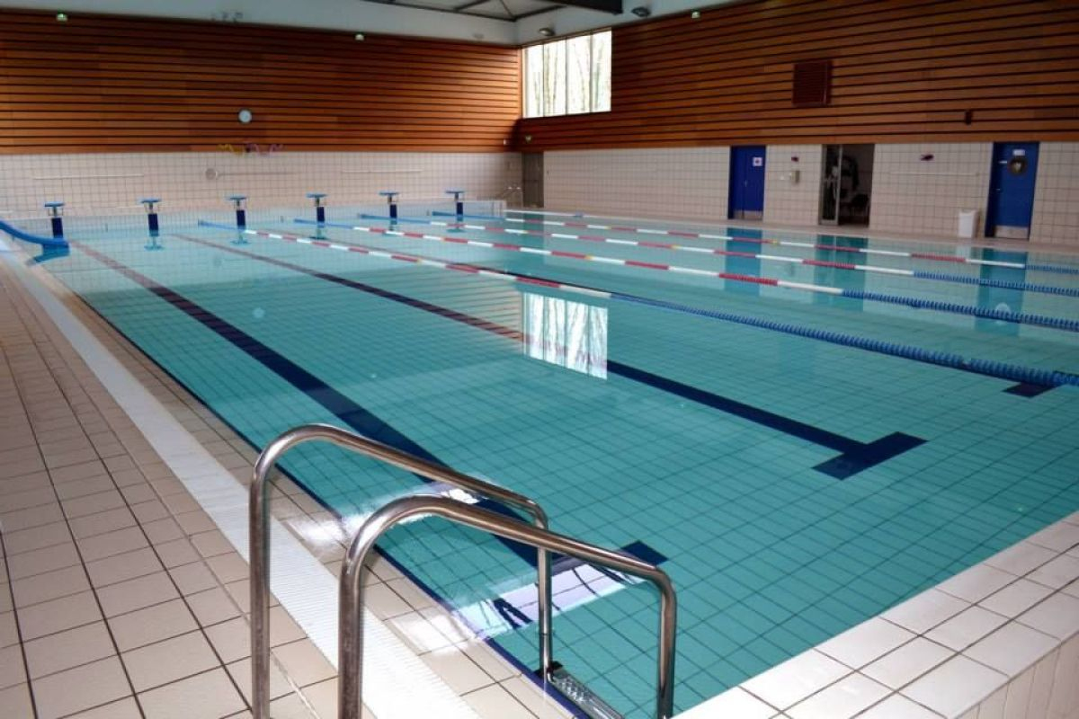 Centre Aquatique - Piscine De Saint-Cyr-L'école - Horaires ... concernant Piscine Ouverte Le Dimanche
