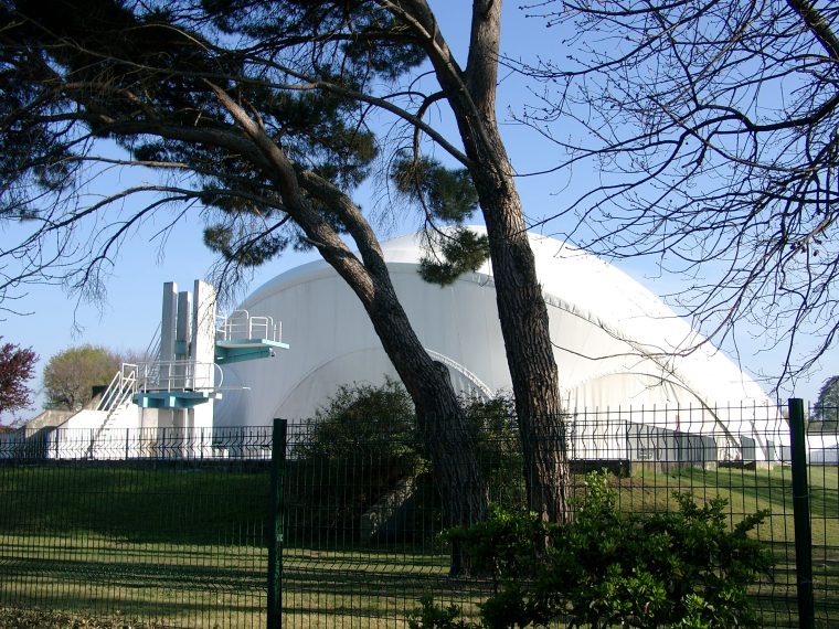 File:piscine Municipale Mérignac 33.jpg - Wikimedia Commons encequiconcerne Piscine Merignac