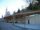 File:sanctuaires De Lourdes Nouvel Auvent Piscines.jpg ... encequiconcerne Piscine Lourdes