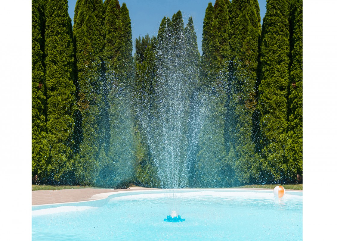 Fontaine Fleur - Piscines Waterair destiné Fontaine De Piscine