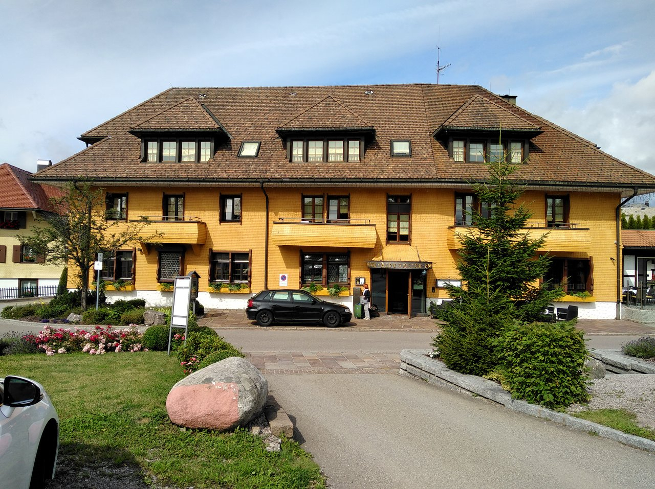 Hotel-Cafe Alpenblick - Guest House Reviews (Lenzkirch ... intérieur Titisee Piscine