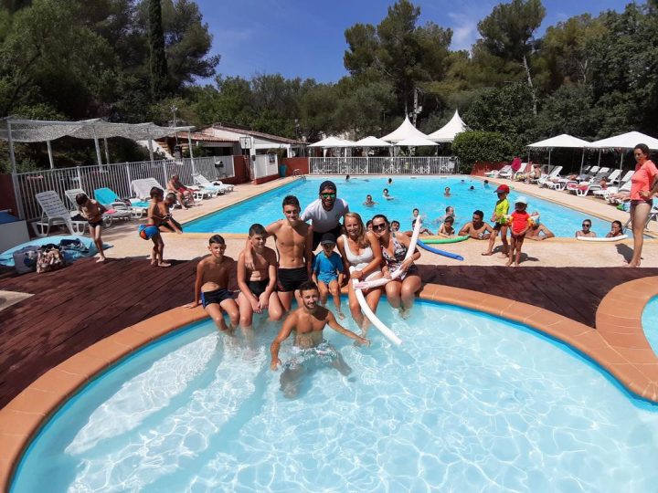 Kamp Alanı Le Beau Vezé (Fransa Carqueiranne) - Booking encequiconcerne Camping Bandol Avec Piscine