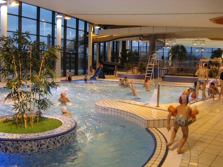 Le Centre Aquatique - Office De Tourisme Du Pays Des Achards serapportantà Piscine La Mothe Achard