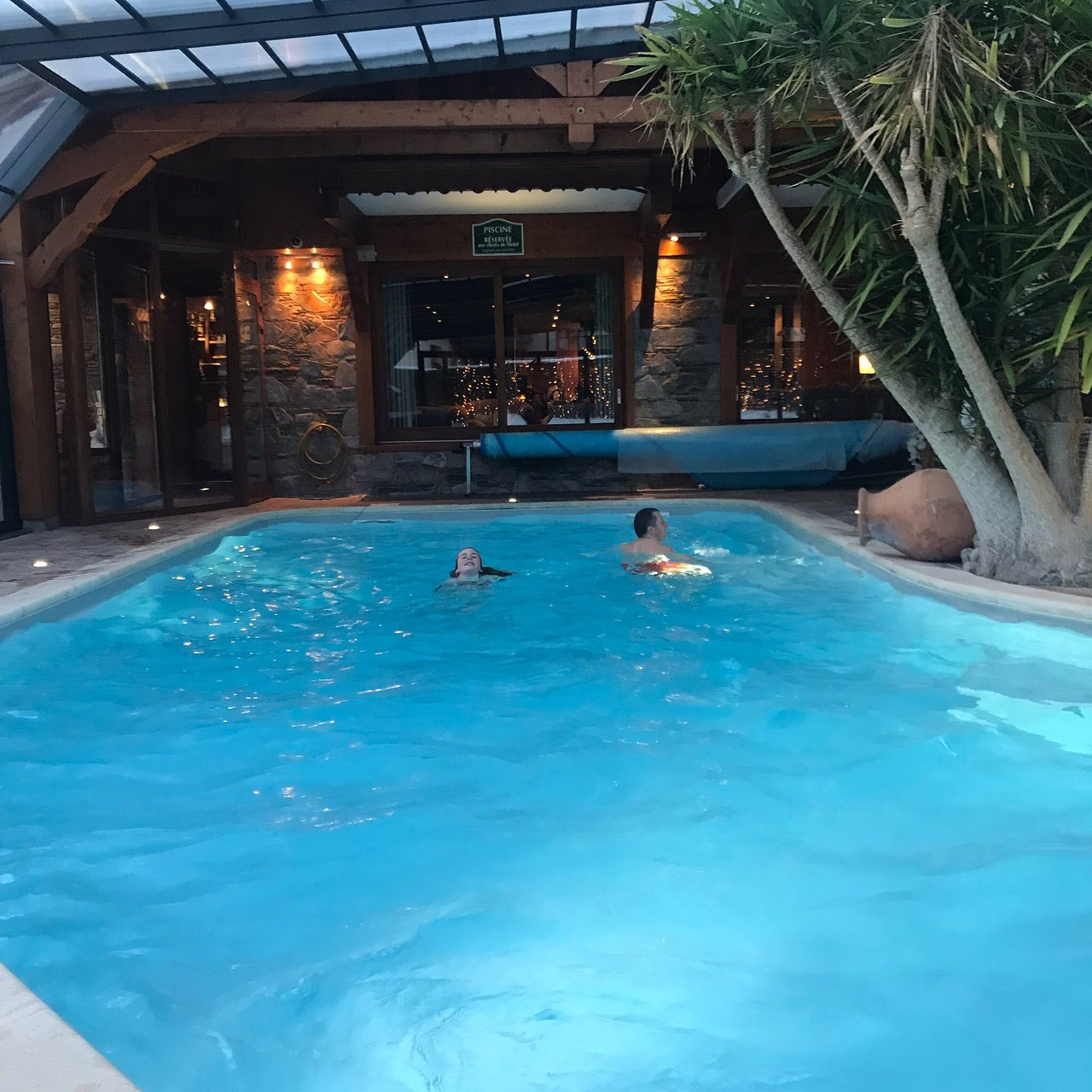 Le Nagano Pool Pictures &amp; Reviews - Tripadvisor serapportantà Piscine Cluses