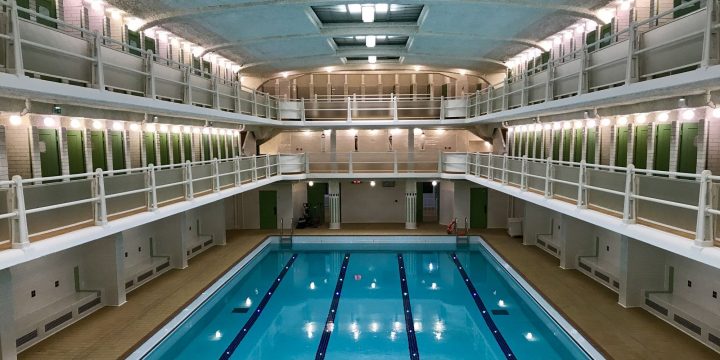 Paris : Les Retards Du Plan Piscines encequiconcerne Piscine Des Amiraux