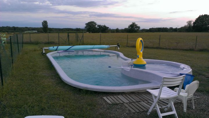 Piscine Coque Saujon - Liberté Piscines : Spécialiste De La ... serapportantà Piscine De Saujon Piscine Coque Saujon - Liberté Piscines : Spécialiste De La ... serapportantà Piscine De Saujon