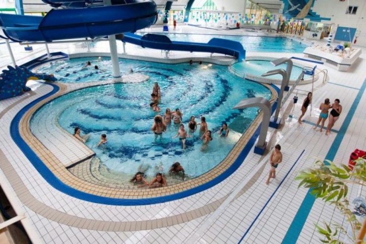 Piscine De L'océanis À Ploemeur - Horaires, Tarifs Et ... serapportantà Piscine Lanester