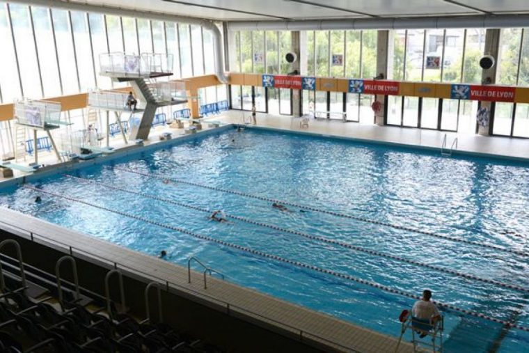Piscine De Vaise À Lyon - Horaires, Tarifs Et Téléphone ... pour Piscine De Vaise