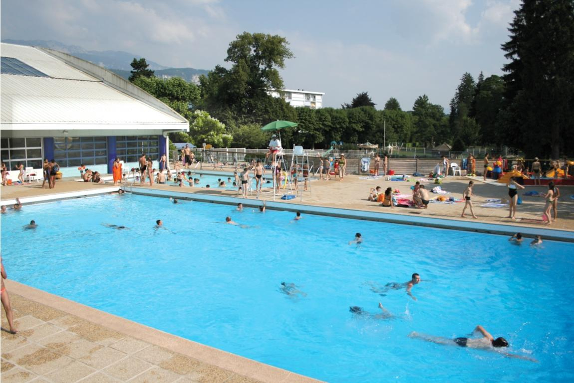 Piscine De Voiron &quot;les Dauphins Du Parc&quot; Voiron Sports D'eau ... serapportantà Piscine Voiron