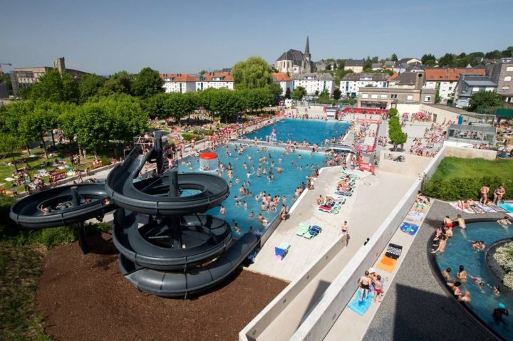 Piscine Differdange Oberkorn - Luxemburg | Parques, Cidade ... concernant Piscine Differdange