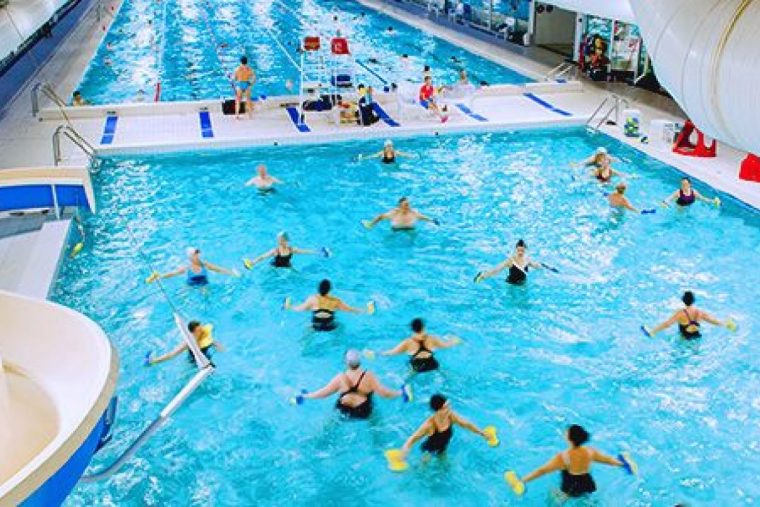 Piscine Du Chesnay - Horaires, Tarifs Et Téléphone - Guide ... intérieur Piscine Du Chesnay