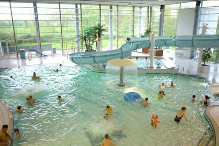 Piscine Du Val De Thouet À Saumur - Horaires, Tarifs Et ... intérieur Piscine Val Du Thouet