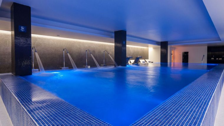 Piscine-Interieure-Hotel-4-Etoiles-Jupiter-Lisboa-Hotel ... à Hotel Lisbonne Piscine Piscine-Interieure-Hotel-4-Etoiles-Jupiter-Lisboa-Hotel ... à Hotel Lisbonne Piscine