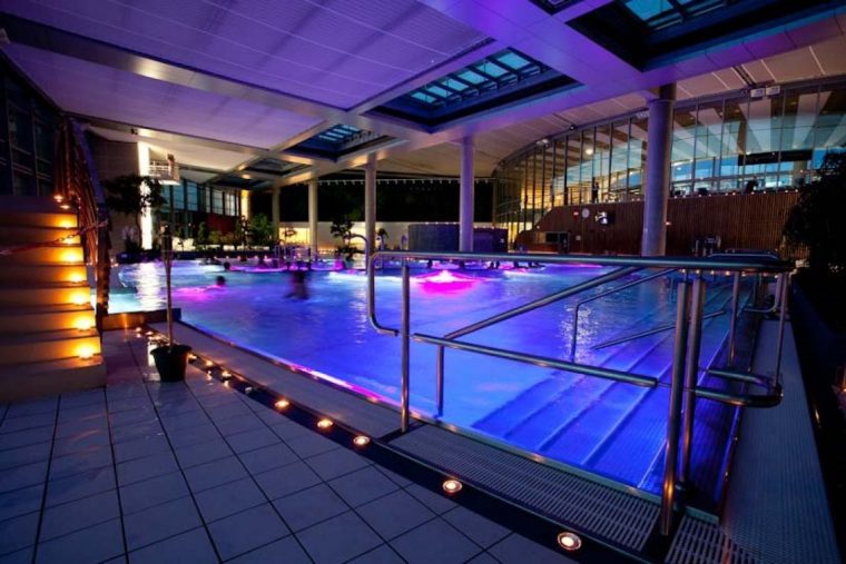 Piscine L'odyssée À Chartres - Horaires, Tarifs Et Téléphone ... à Piscine De Chartres