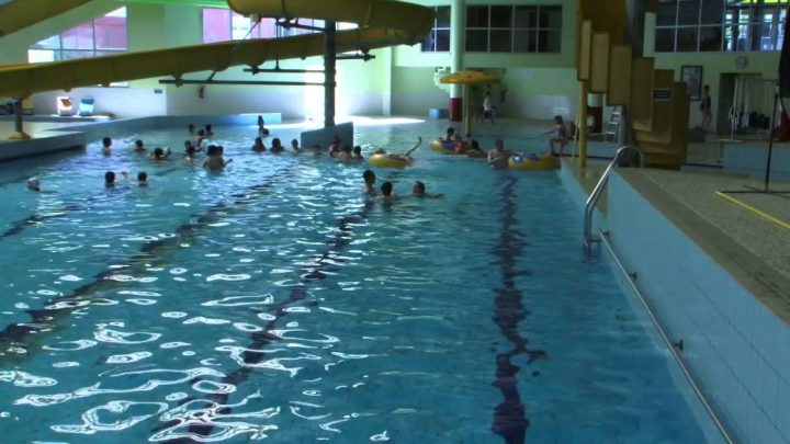 Présentation De La Piscine Patinoire Des Feugrais -- Cléon (76) intérieur Piscine Cleon