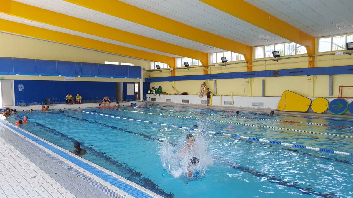 Rabiiyoussous On Twitter: &quot;piscine #neptune Un Des Nombreux ... intérieur Piscine Neptune Montpellier