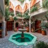 Riad Abelia - Site Officiel : Une Maison Traditionnelle À ... encequiconcerne Riad Marrakech Avec Piscine