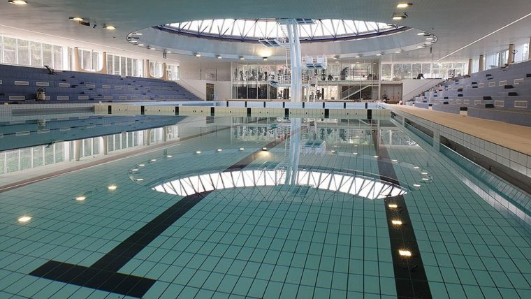 Saint-Germain-En-Laye Rénove Sa Piscine Olympique | Les Echos concernant Piscine St Germain En Laye