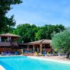 Votre Camping Dans Le Luberon En Provence | Avec 3 Piscines ... avec Camping Lubéron Avec Piscine