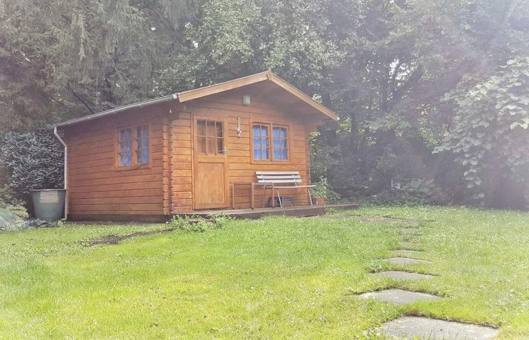 Abri De Jardin: Comment Aménager L'Intérieur Pour En Faire ... dedans Faire Un Abri De Jardin