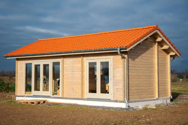 Abri De Jardin: Quel Est Le Meilleur Moment Pour Préparer ... intérieur Fondation Abri De Jardin