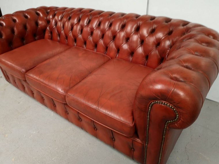 Achat Canapé Chesterfield Cuir Authentique Trois Places À ... intérieur Canape Le Mans