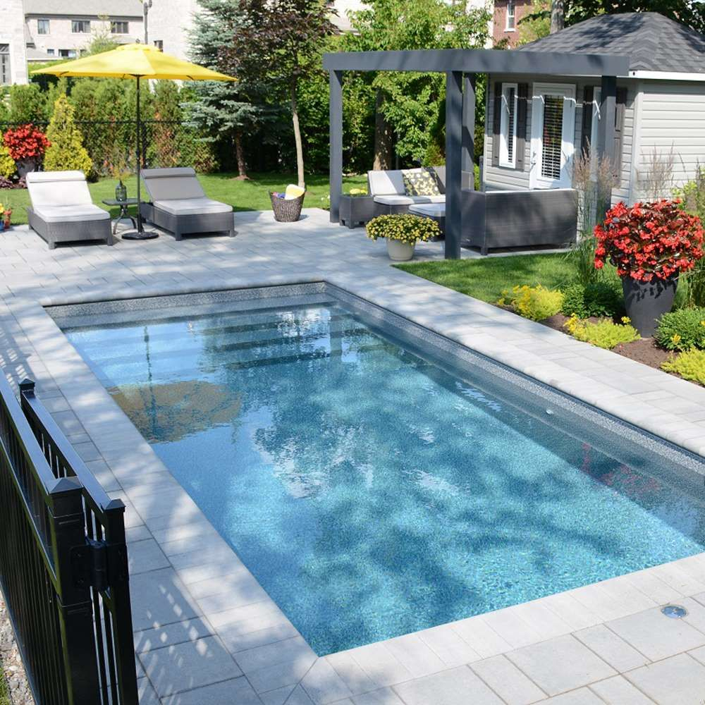 Avec L'Ajout De Plusieurs Aires De Vie Confortables Et ... pour Amenagement Paysager Piscine