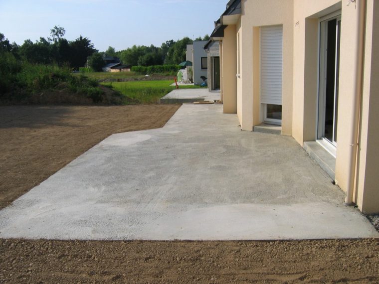 Comment Faire Une Terrasse En Béton ? - Blog Decoration Maison serapportantà Recouvrir Une Terrasse En Beton