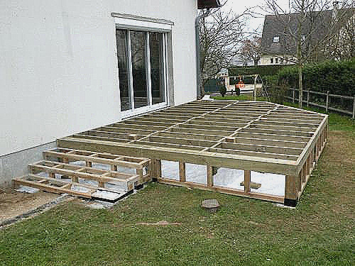 Construction Terrasse Bois Sur Pilotis - Mailleraye.fr Jardin concernant Terrasse Sur Pilotis En Bois