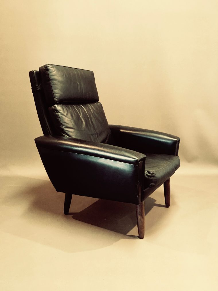 Fauteuil Vintage Cuir Noir Scandinave 1950 - Design Market tout Fauteuil Vintage Scandinave