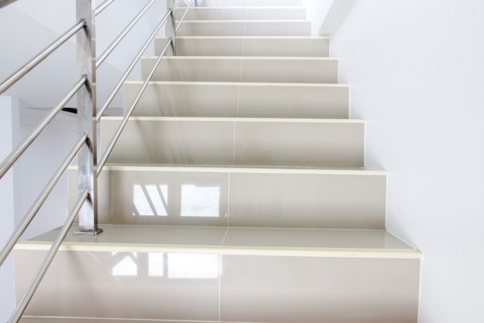 Le Carrelage Escalier, La Meilleure Option - Decoceram concernant Carrelage Escalier Interieur