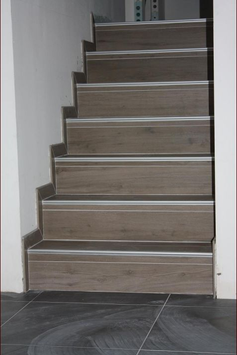 L'Escalier | Escalier Carrelage, Escalier, Carrelage Faience destiné Carrelage Pour Escalier