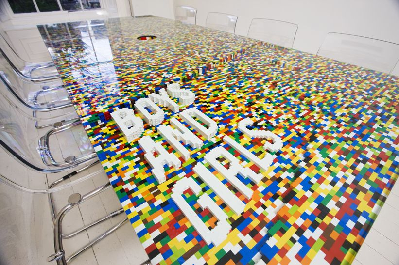 Table Lego, Meubles De Lego, Table De Conférence encequiconcerne Meuble En Lego