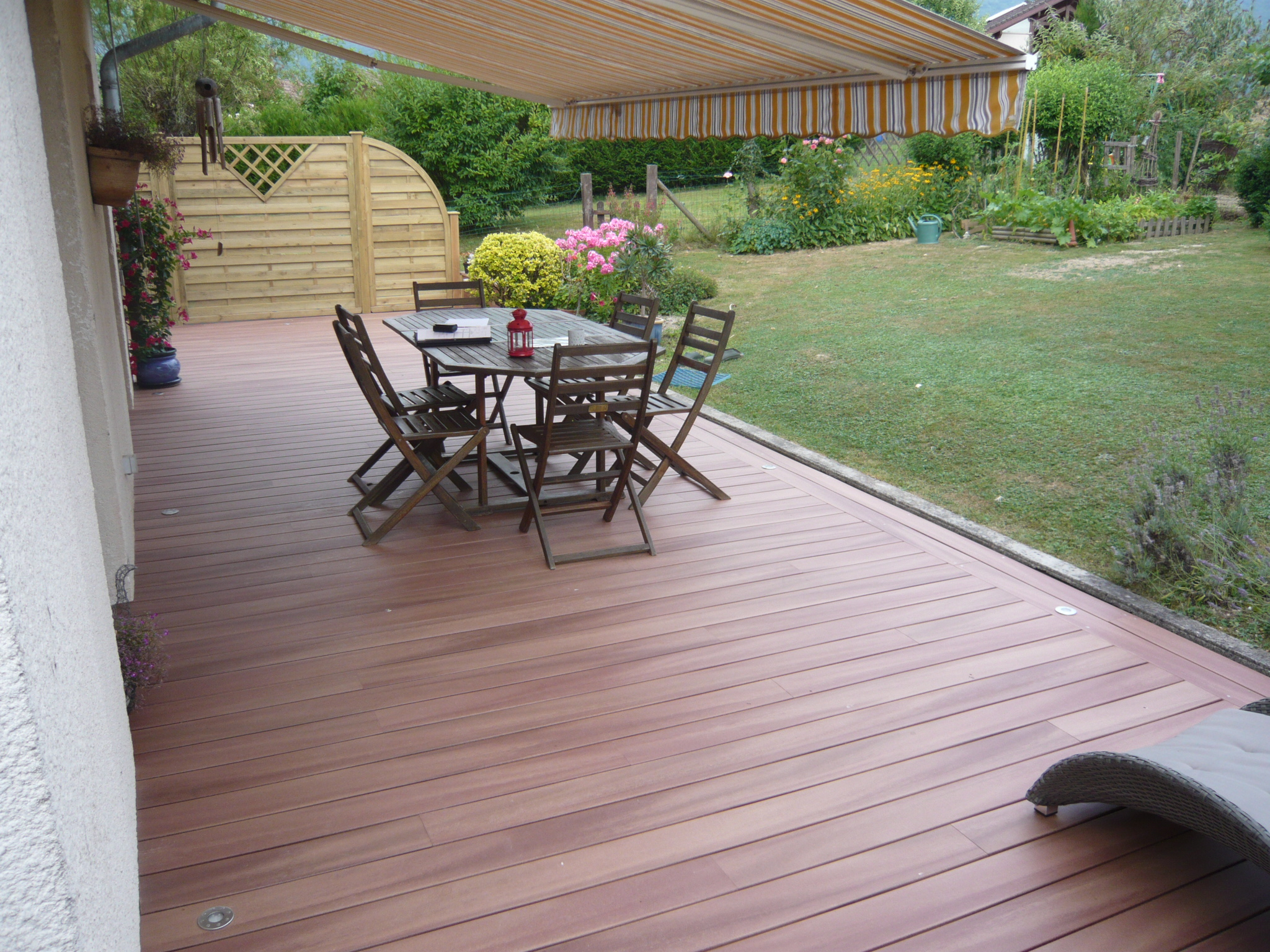 Terrasse En Bois Composite à Terrasse Suspendue En Bois