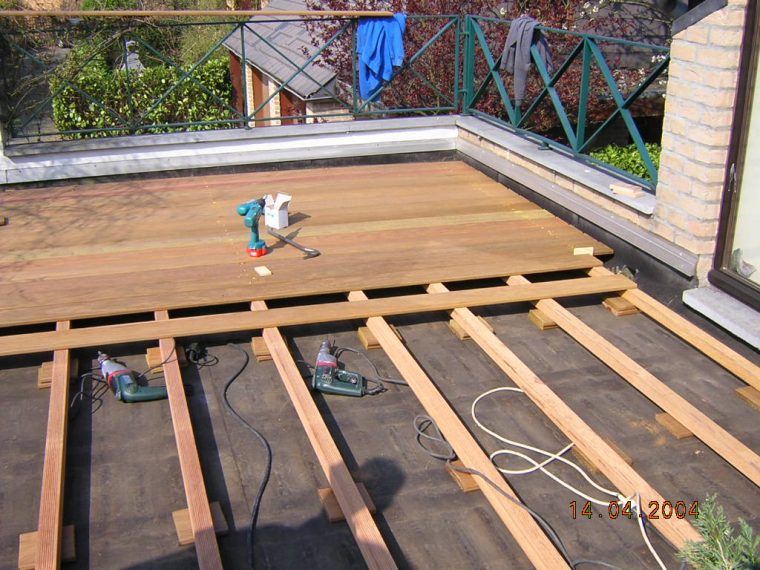 Terrasse En Bois : Conseils Pour La Réalisation intérieur Fabriquer Une Terrasse En Bois