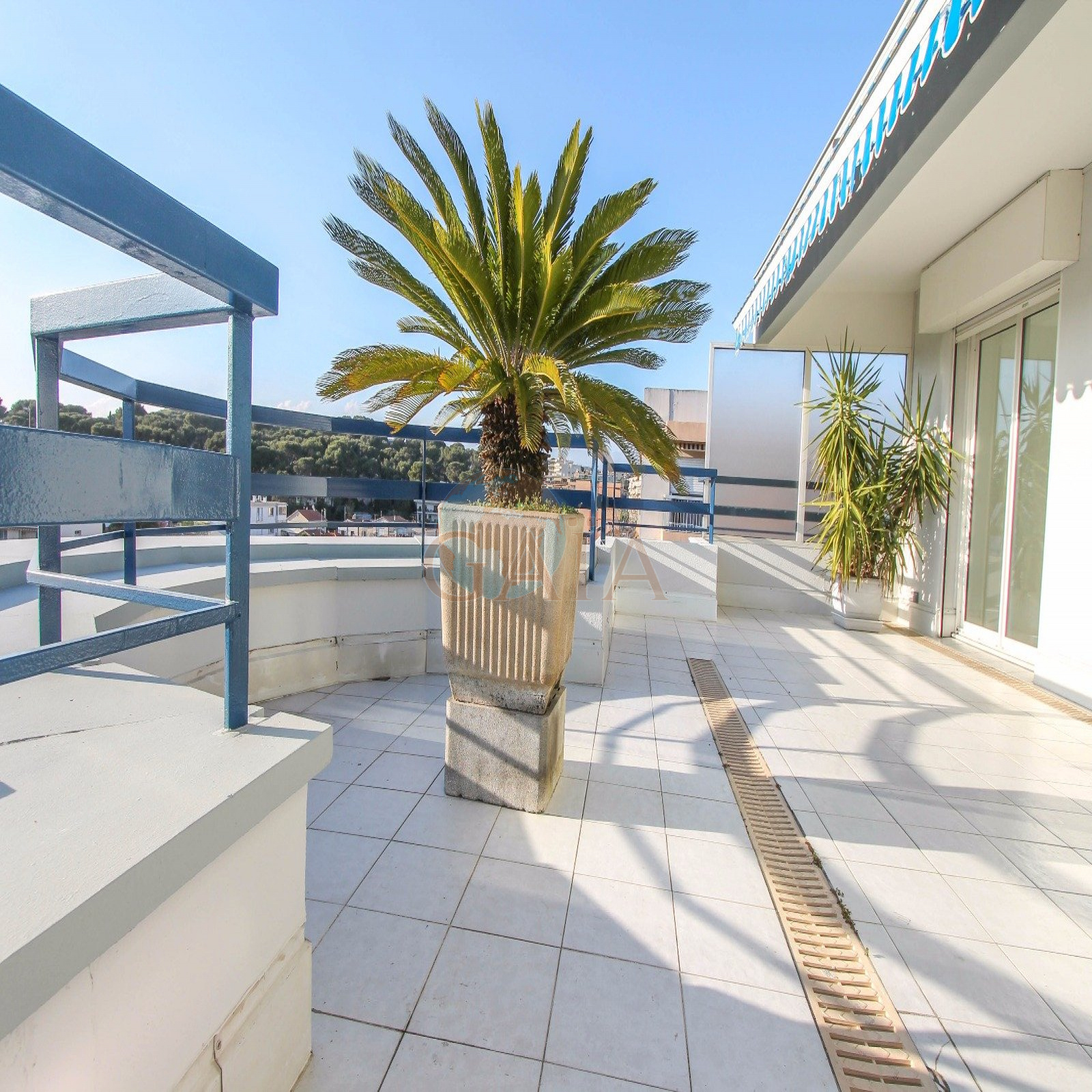 Vente Le Cannet Tres Beau 4P Dernier Etage/Toit-Terrasse ... encequiconcerne Garage Toit Terrasse