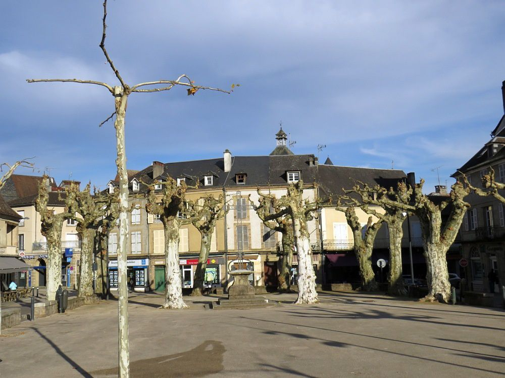 Beaulieu Sur Dordogne - Villages Et Villes De France destiné Le Beaulieu Saint Amand Les Eaux